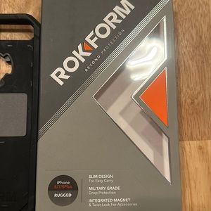 IPHONE 8/7/6 PLUS RUGGED PHONE CASE. SLIM/ MILITARY GRADE/DROP PROTECTION